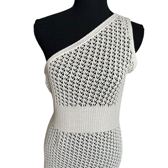 Cha Cha One Shoulder Crocheted Boho Cover up Side Slit midi Dress Size M NWT - Picture 4 of 17